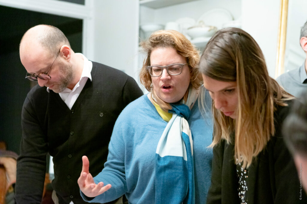 Photo des participants à l'atelier de la Fresque du Numérique organisée par Extellient pour les partenaires et clients de Grenoble Lab